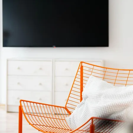 Grosse 3 Mit Netflix In Zentraler Lage إرفورت