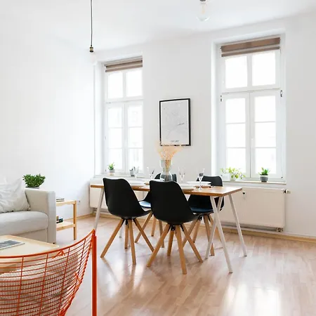 Grosse 3 Mit Netflix In Zentraler Lage شقة *