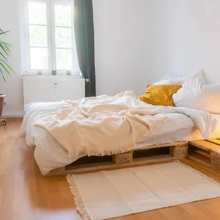 Große 3 Mit Netflix In Zentraler Lage *