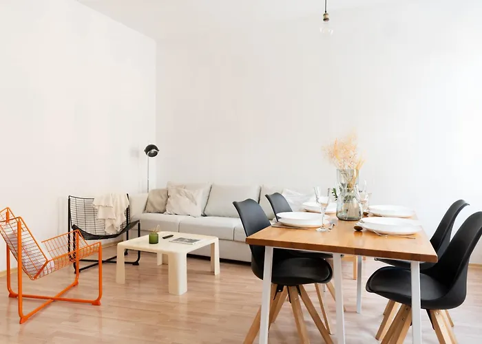 Grosse 3 Mit Netflix In Zentraler Lage *