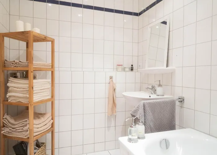 Grosse 3 Mit Netflix In Zentraler Lage Erfurt